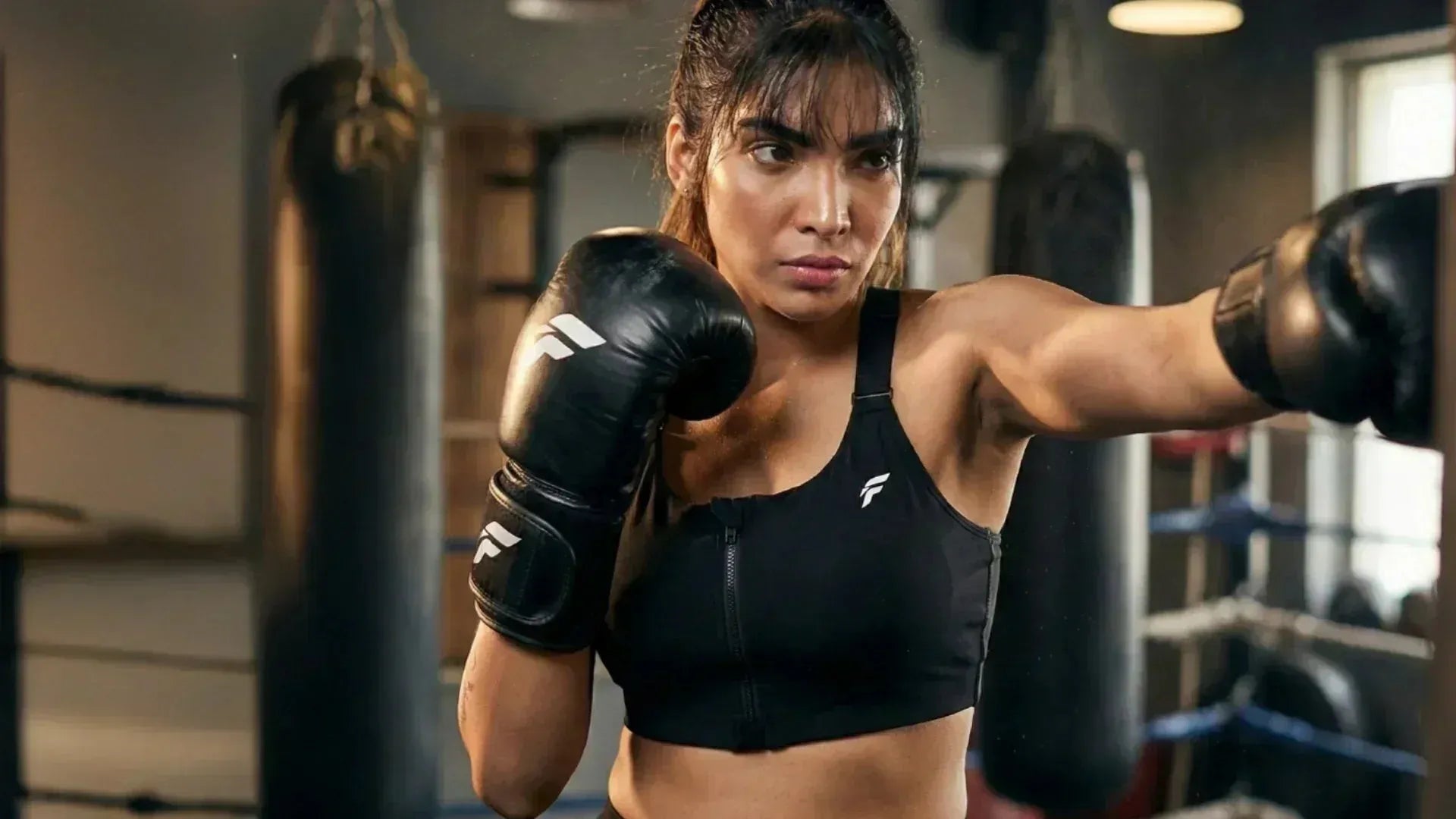 Best Front Zip Sports Bras in Hyderabad: Complete Buying Guide - felic