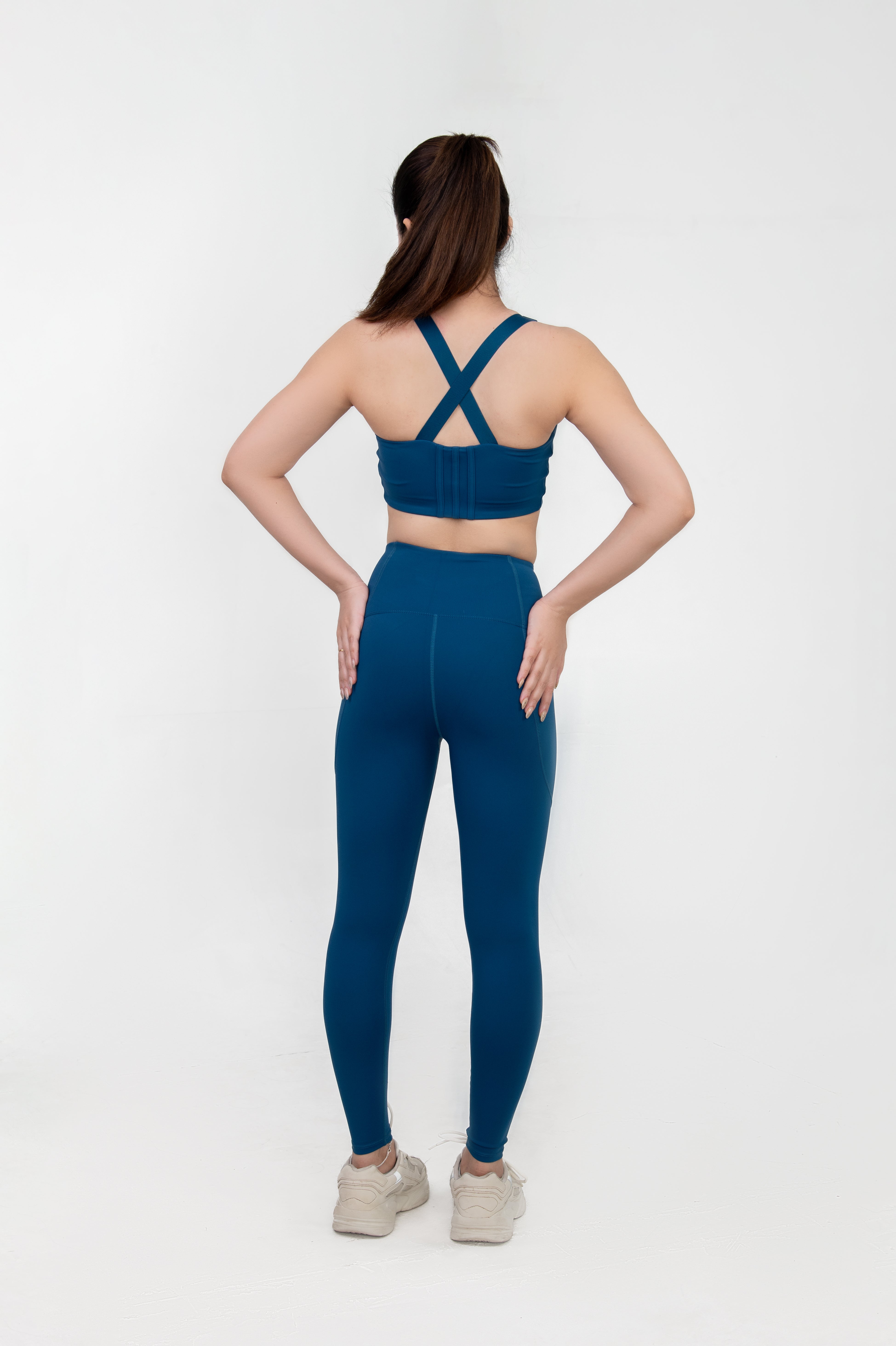 Navy Blue Versatile Sports Bra with Front Zipper, Full Coverage & Adjustable Straps