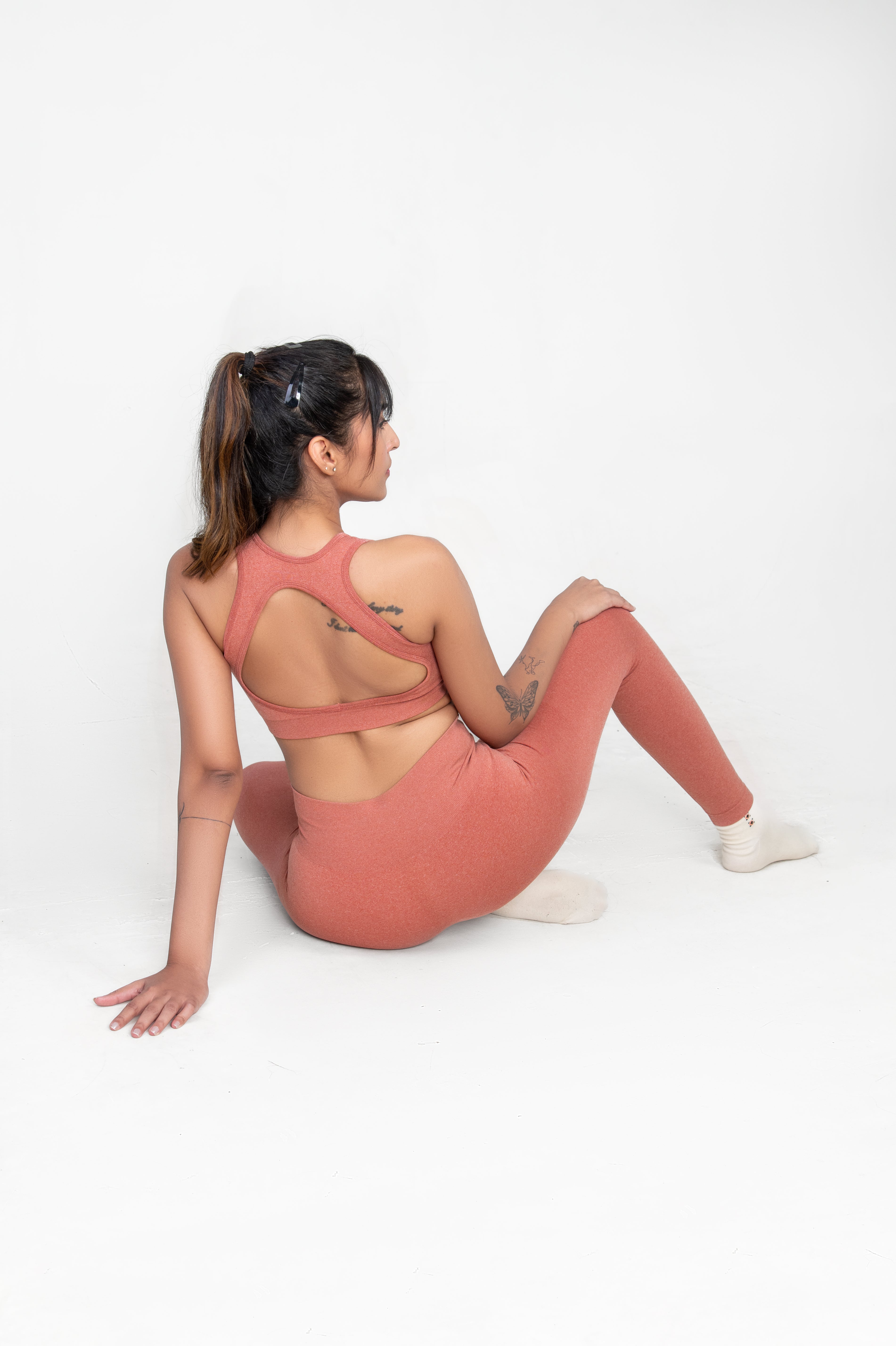 Dusty Pink Fit & Sculpt High Neck Seamless Bra with Full Coverage & Removable Pads